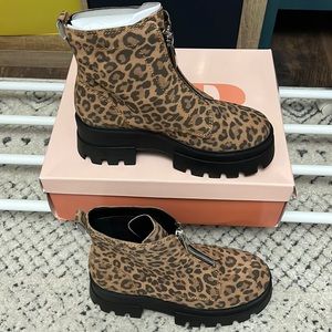 Women’s platform boots